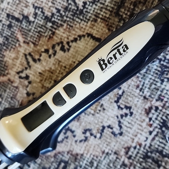 Berta 2 way curl/straight curling iron with swivel cord! - Picture 2 of 5